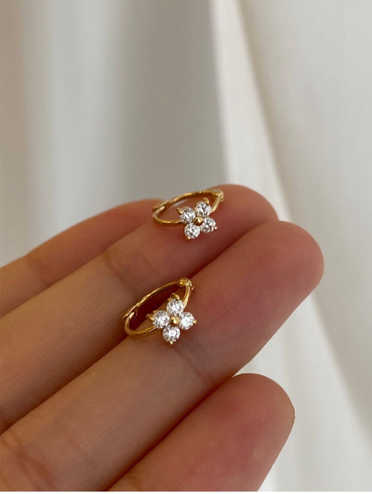 1 Pair 18K Gold Plated 925 Sterling Silver Zircon 925 Sterling Silver Earrings Geometric Earrings - Love Mi