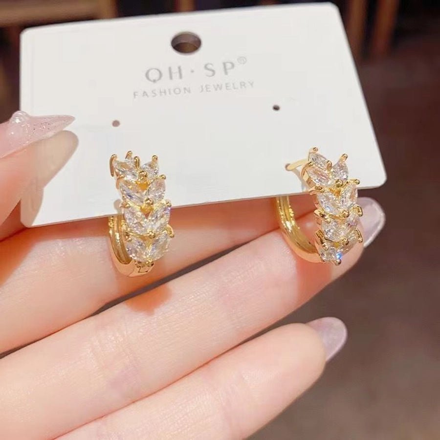 1 Pair Classic Style Leaves Copper Rhinestones Zircon K Gold Plated Earrings - Love Mi