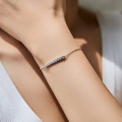 0.54 Karat Colorless(DEF) Round Brilliant Cut 925 Sterling Silver 925 Sterling Silver cable chain Bracelets Elegant IG Style VVS1 - VVS2 Moissanite GRA Certificate - Love Mi