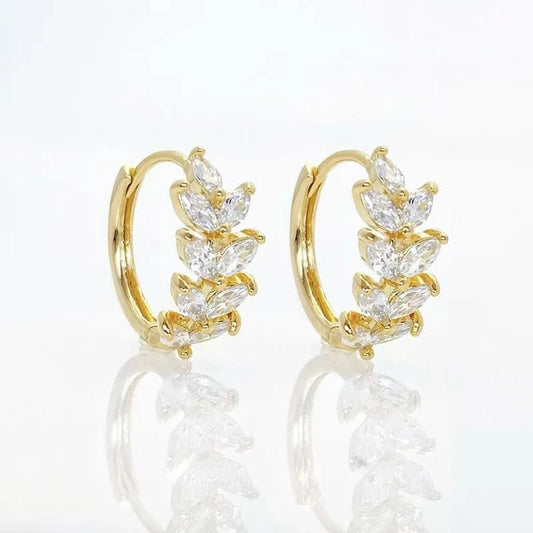 1 Pair Classic Style Leaves Copper Rhinestones Zircon K Gold Plated Earrings - Love Mi