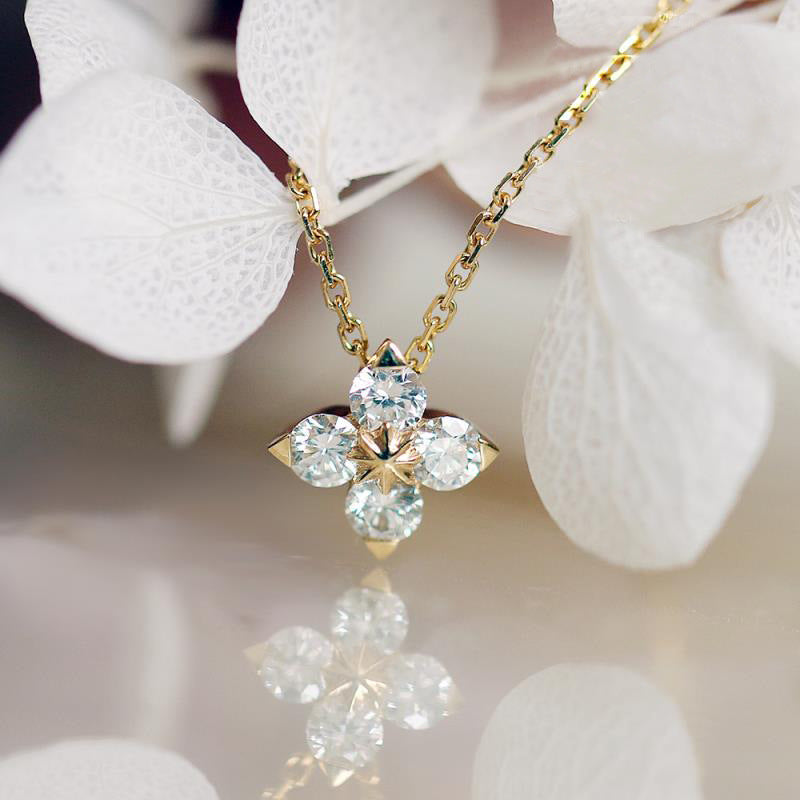 925 Sterling Silver Zircon Inlay Floral Pendant Necklace