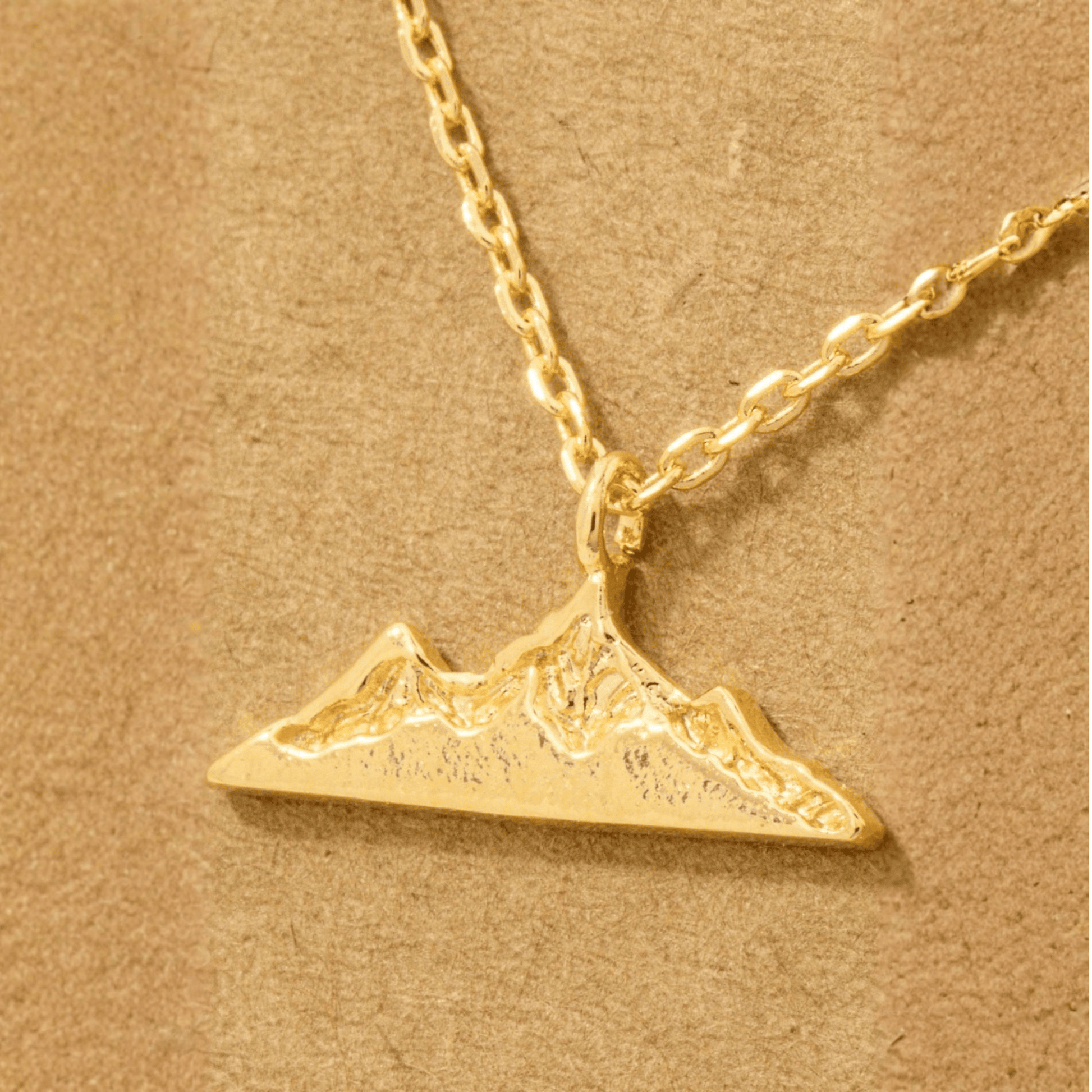 18K Gold Plated Mountain Range Pendant Necklace - Love Mi