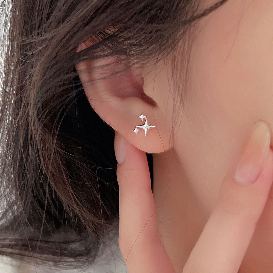 1 Pair 925 Sterling Silver Star Ear Studs - Love Mi