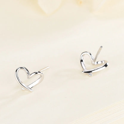 1 Pair 925 Sterling Silver Heart Shape Ear Studs - Love Mi